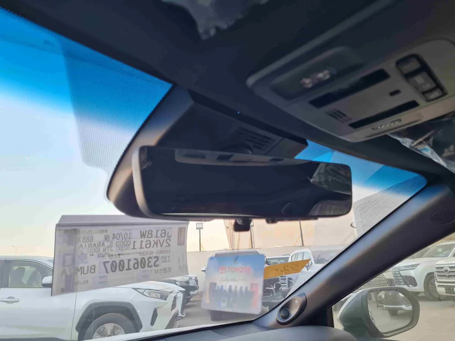 2026 Toyota Camry  LUMIERE HEV 