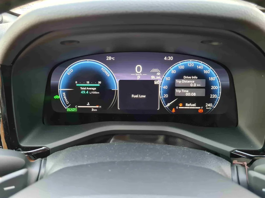 2026 Toyota Camry  LUMIERE HEV 