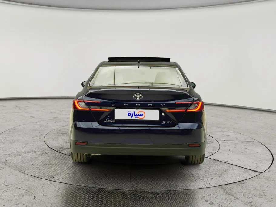 2026 Toyota Camry  LUMIERE HEV 