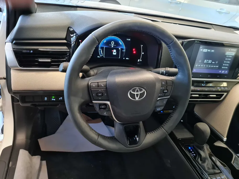 2026 Toyota Camry  E Plus HEV 