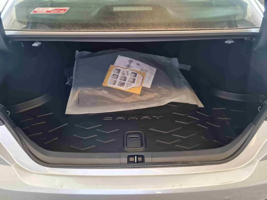 2026 Toyota Camry  E Plus HEV 