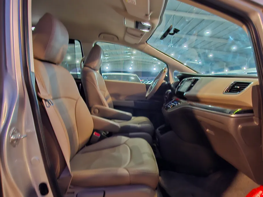 2020 Honda Odyssey J EX 