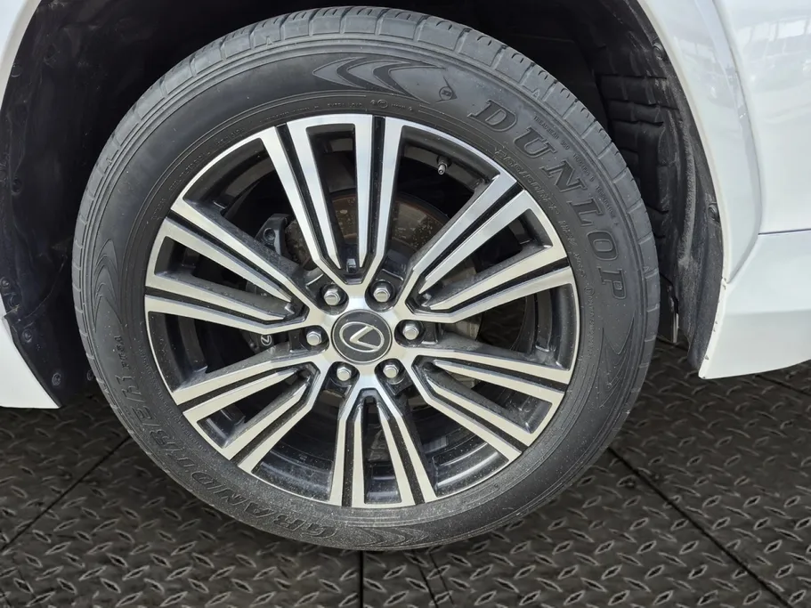 2024 Lexus LX 600 BB Elite 