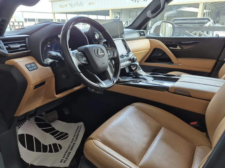 2024 Lexus LX 600 BB Elite 