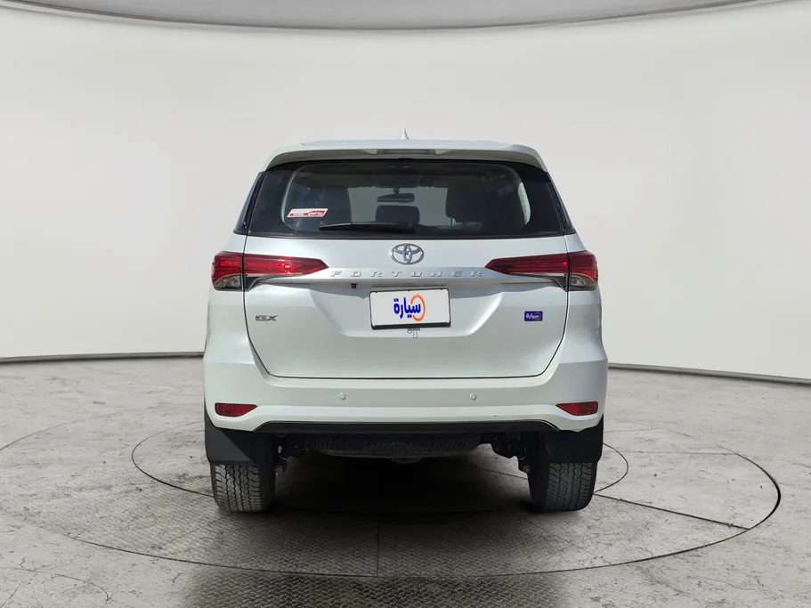 تويوتا فورتشنر GX 2023 