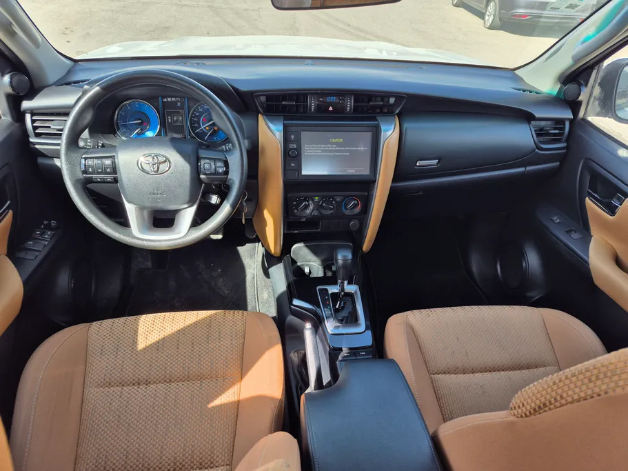 تويوتا فورتشنر GX 2023 