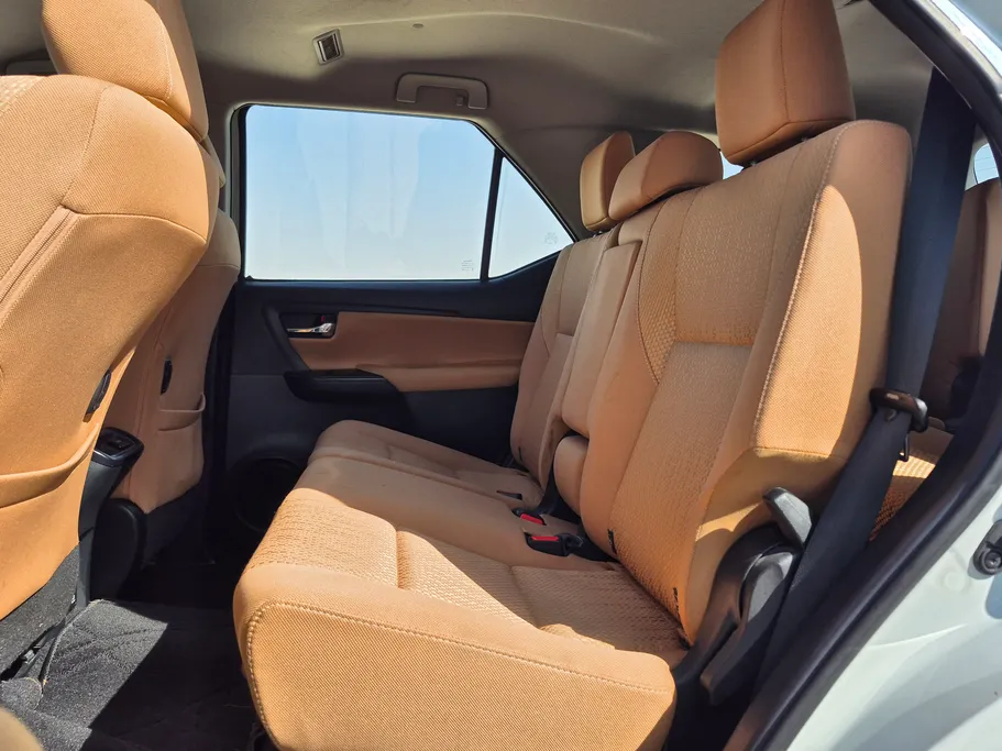 تويوتا فورتشنر GX 2023 