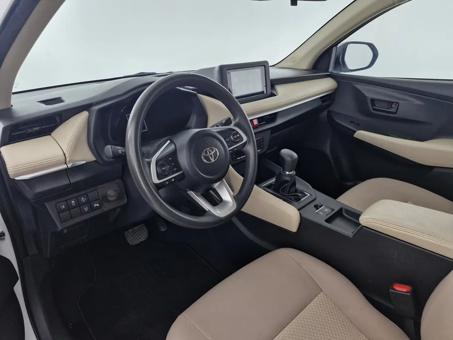 تويوتا يارس Y Plus 2023 