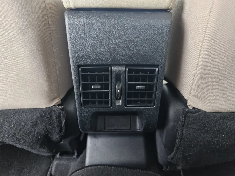 تويوتا يارس Y Plus 2023 