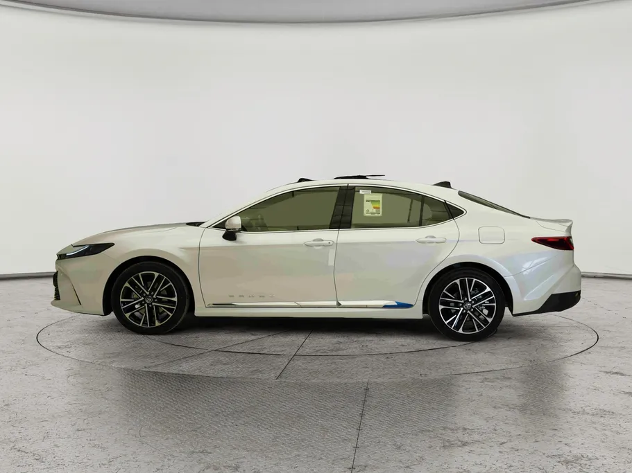 تويوتا كامري LE HEV 2026 