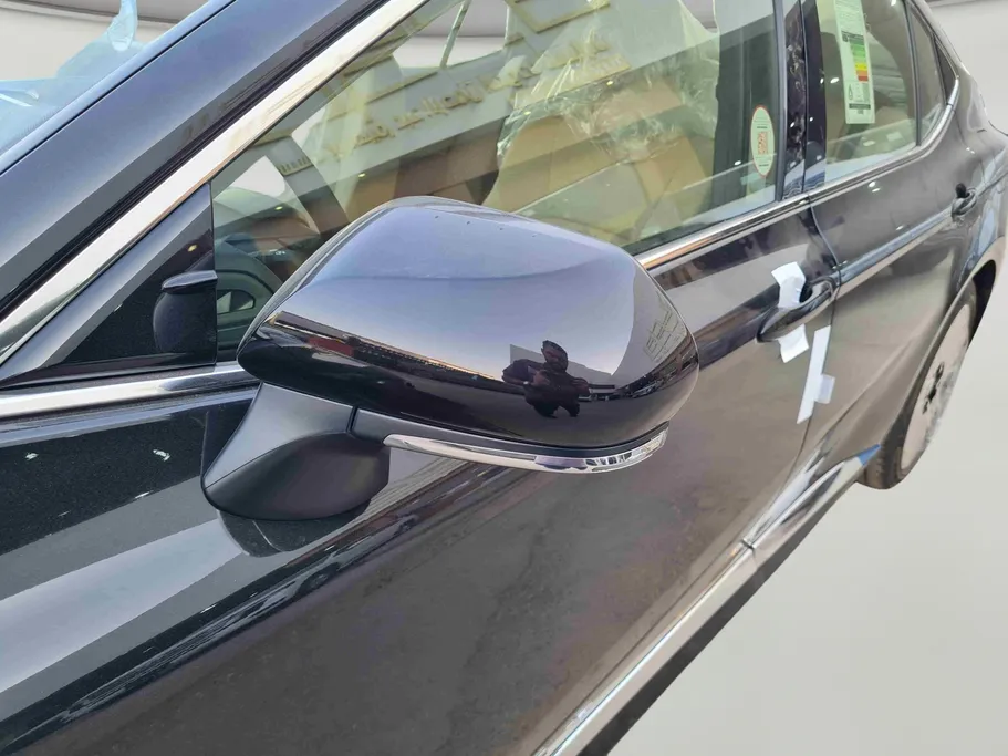 2026 Toyota Camry  LE HEV 