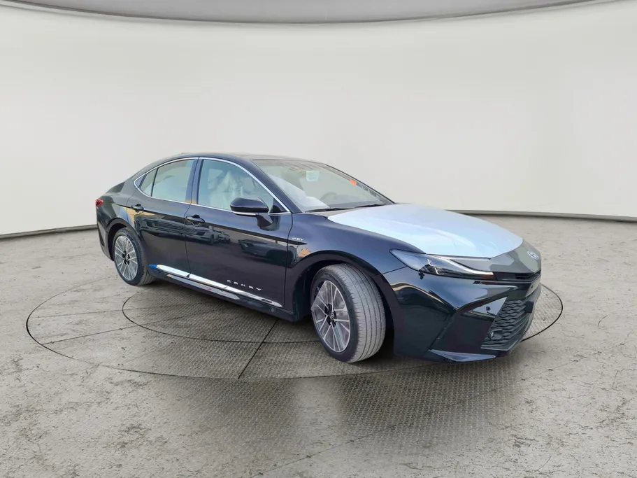 2026 Toyota Camry  LE HEV 