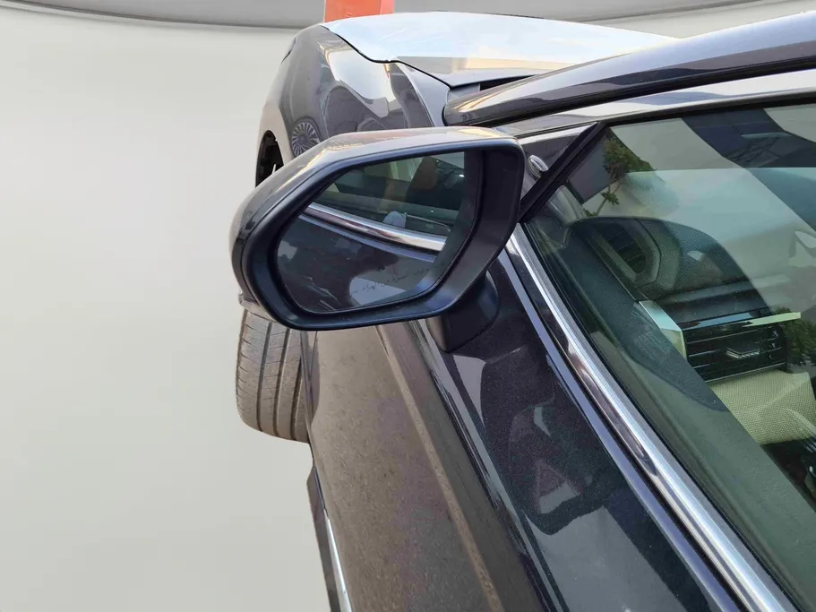 2026 Toyota Camry  LE HEV 