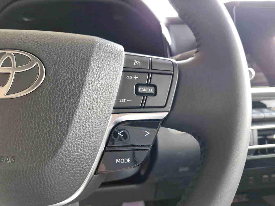 تويوتا كامري LE HEV 2026 