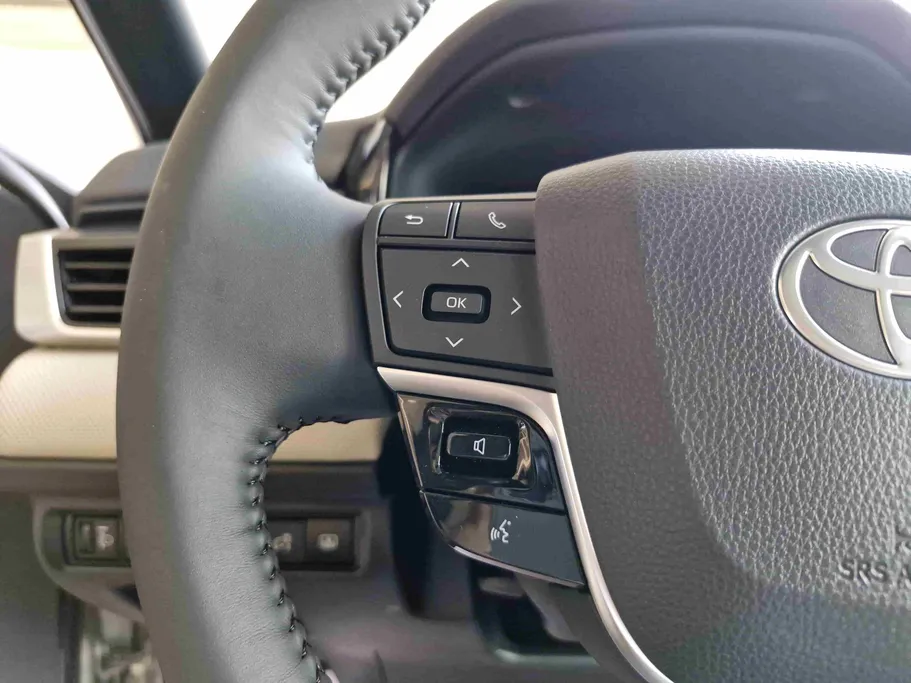 تويوتا كامري LE HEV 2026 