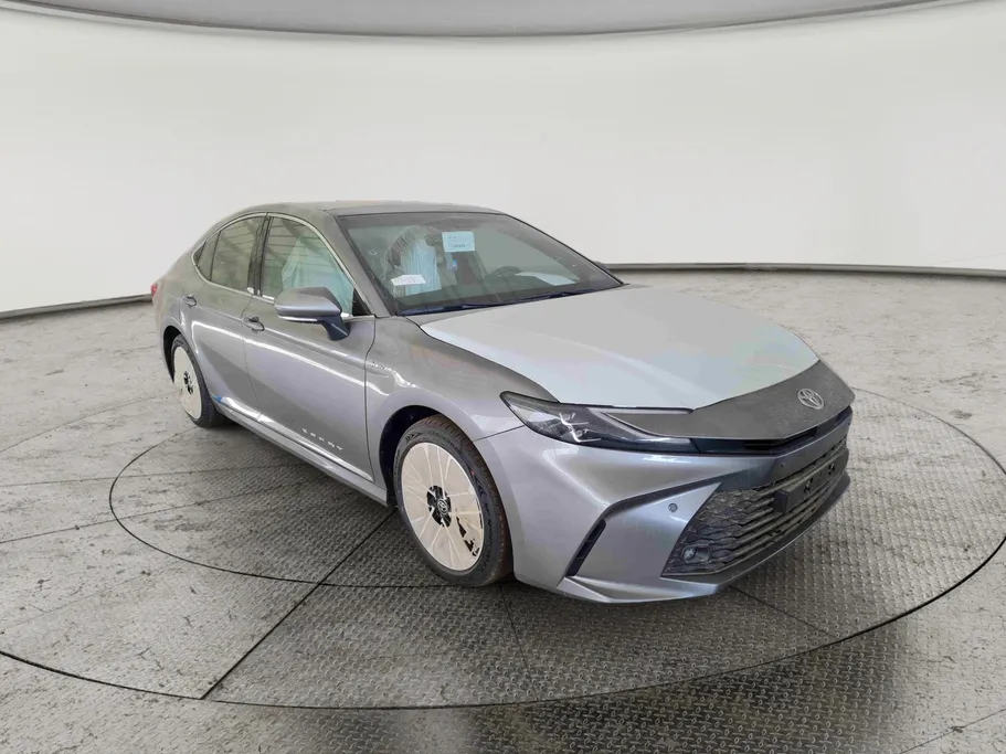 تويوتا كامري LE HEV 2026 