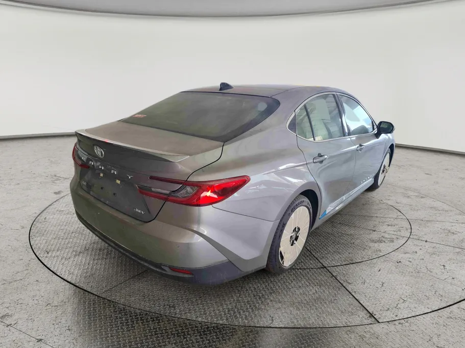 تويوتا كامري LE HEV 2026 