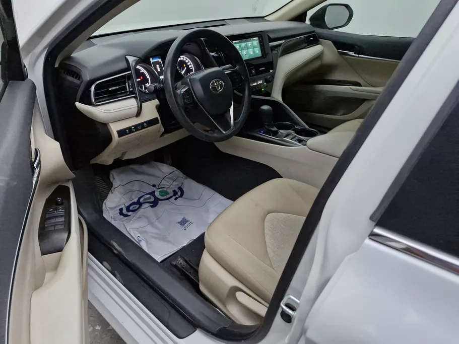 2022 Toyota Camry  LE HEV 