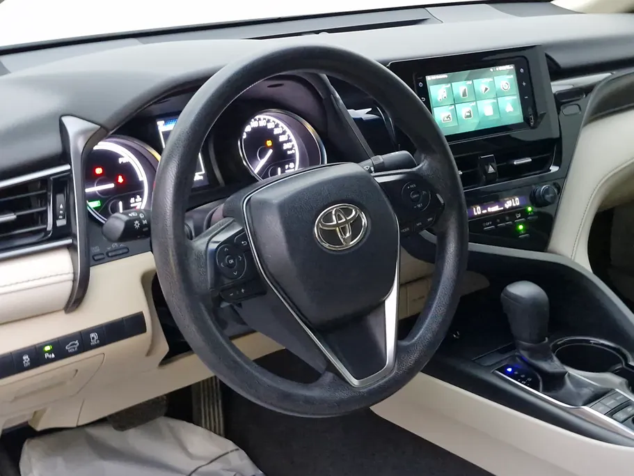 2022 Toyota Camry  LE HEV 