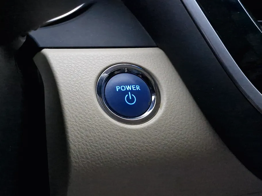 2022 Toyota Camry  LE HEV 