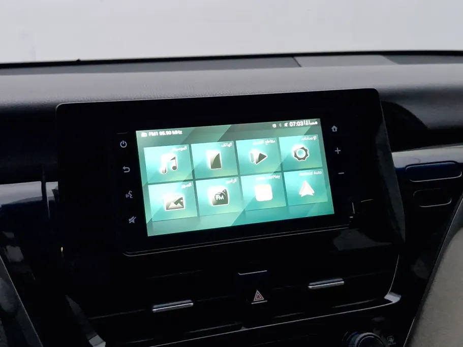 2022 Toyota Camry  LE HEV 