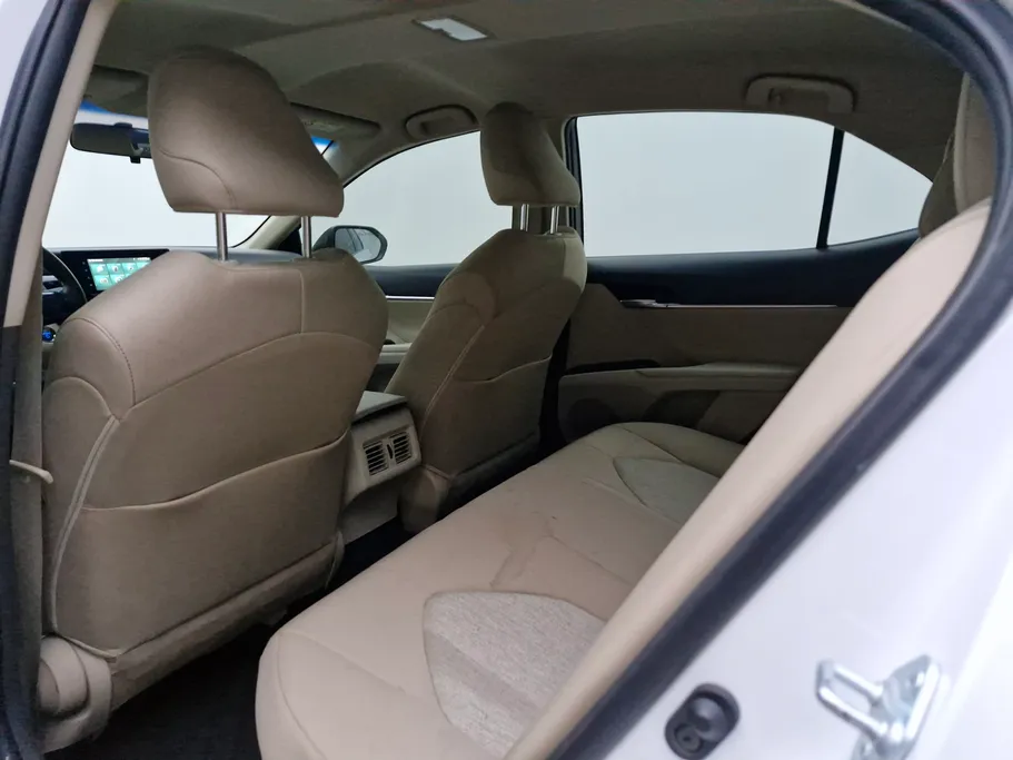 2022 Toyota Camry  LE HEV 