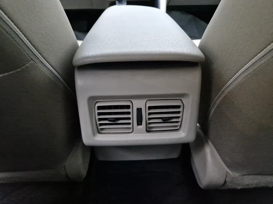 2022 Toyota Camry  LE HEV 