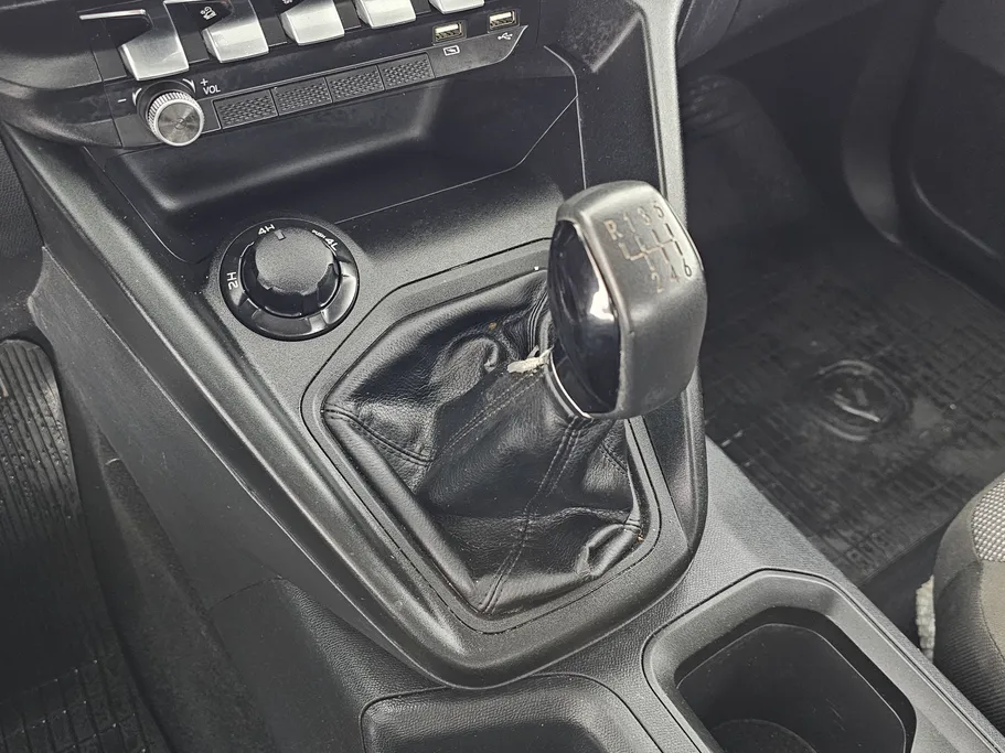 شانجان هنتر أوميغا 2023 