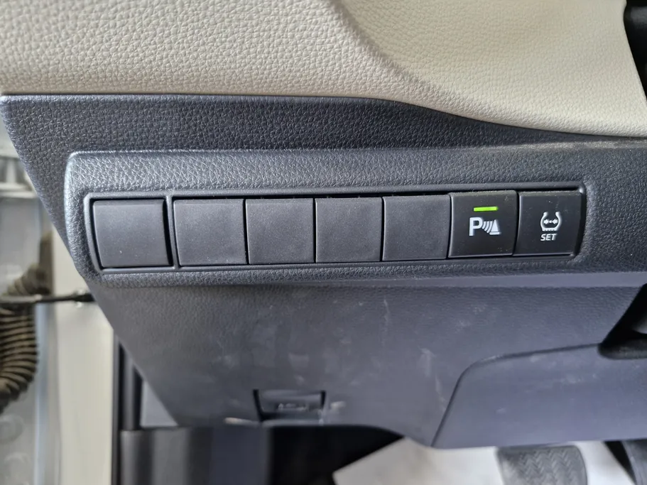 2025 Toyota Corolla XLI 