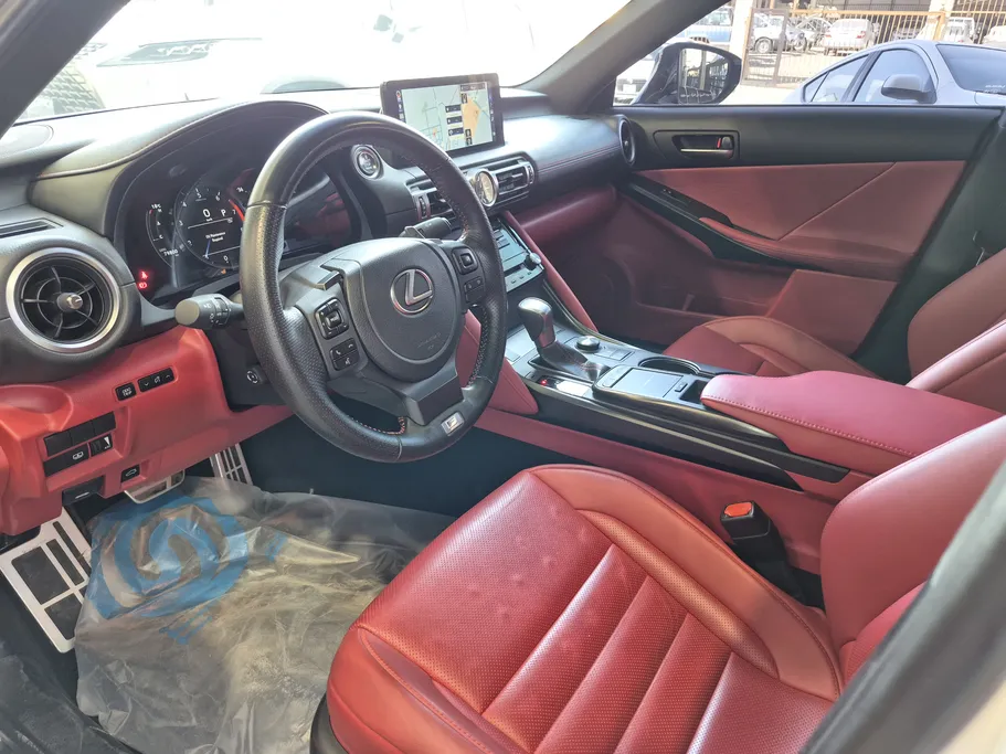 لكزس IS 350 F Sport 2021 