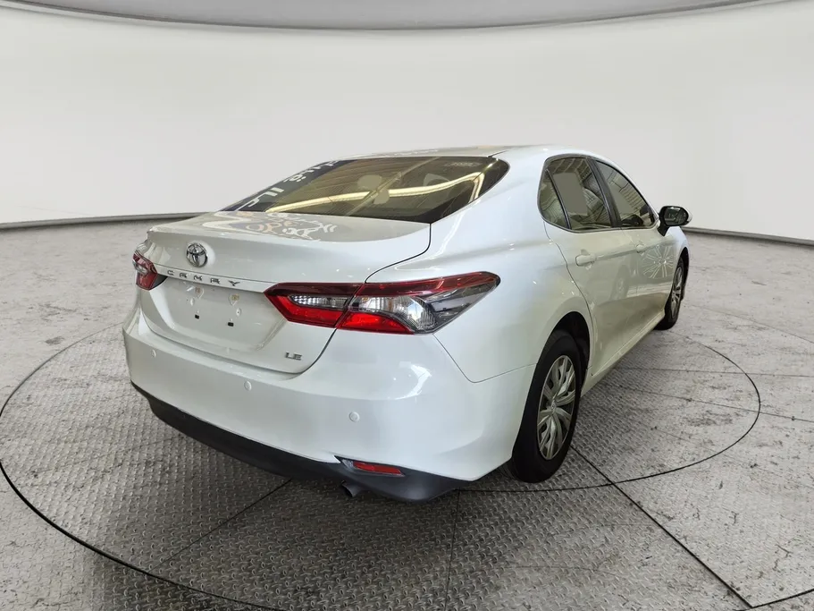 تويوتا كامري LE STD 2022 