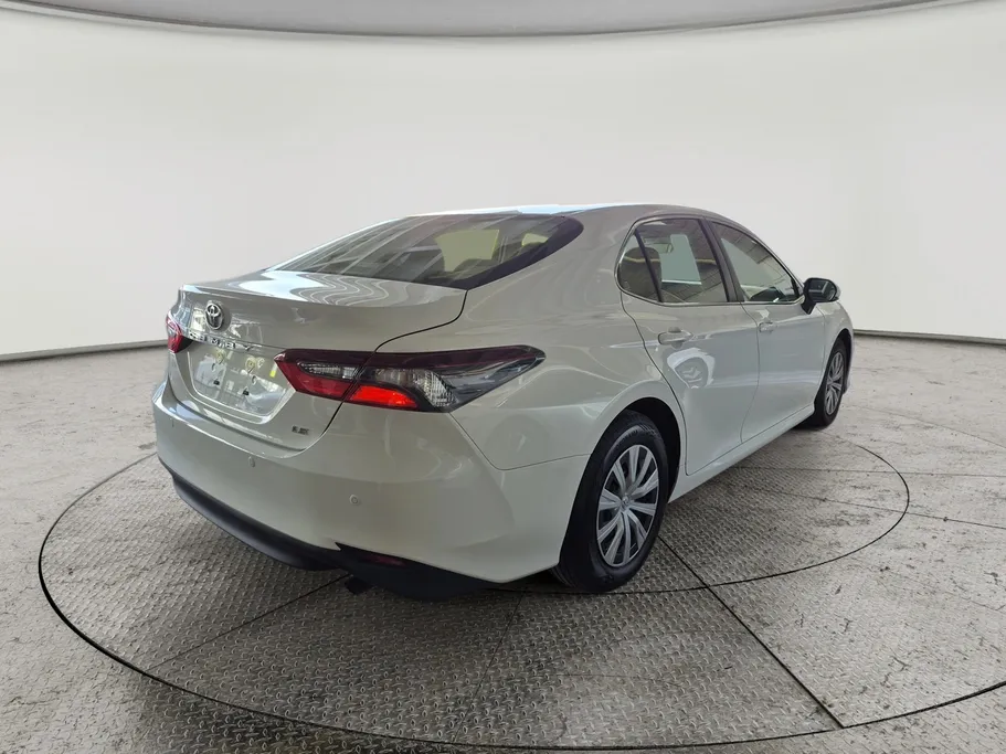 تويوتا كامري LE STD 2022 