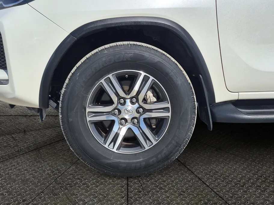 2022 Toyota Fortuner GX 