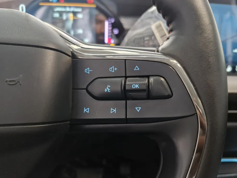 فورد تورس تيتانيوم 2025 