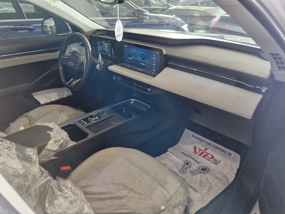 فورد تورس تيتانيوم 2025 