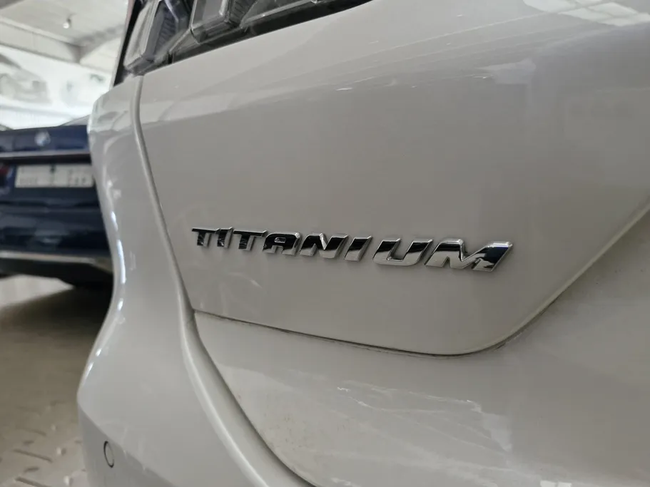 فورد تورس تيتانيوم 2025 