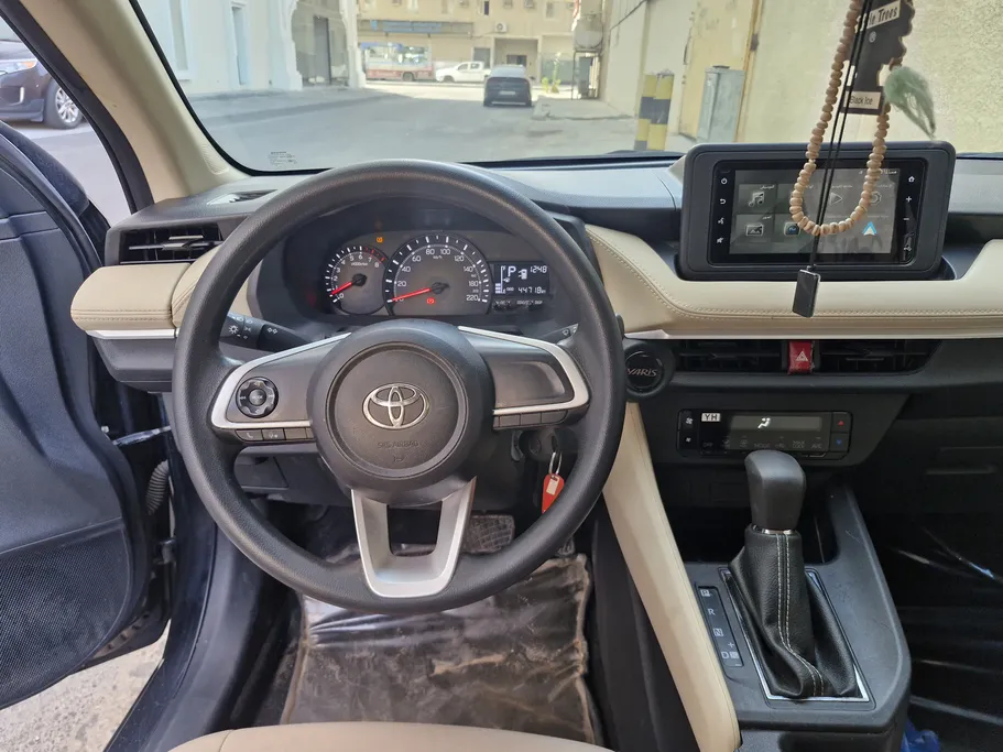 2024 Toyota Yaris  Y 