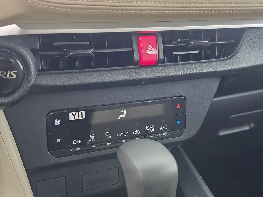 2024 Toyota Yaris  Y 