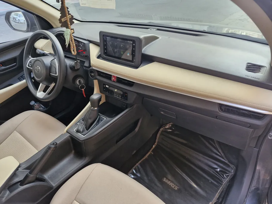 2024 Toyota Yaris  Y 