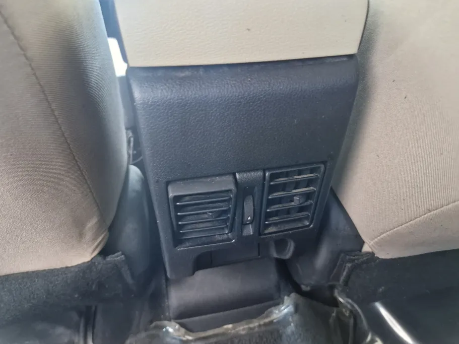 2024 Toyota Yaris  Y 