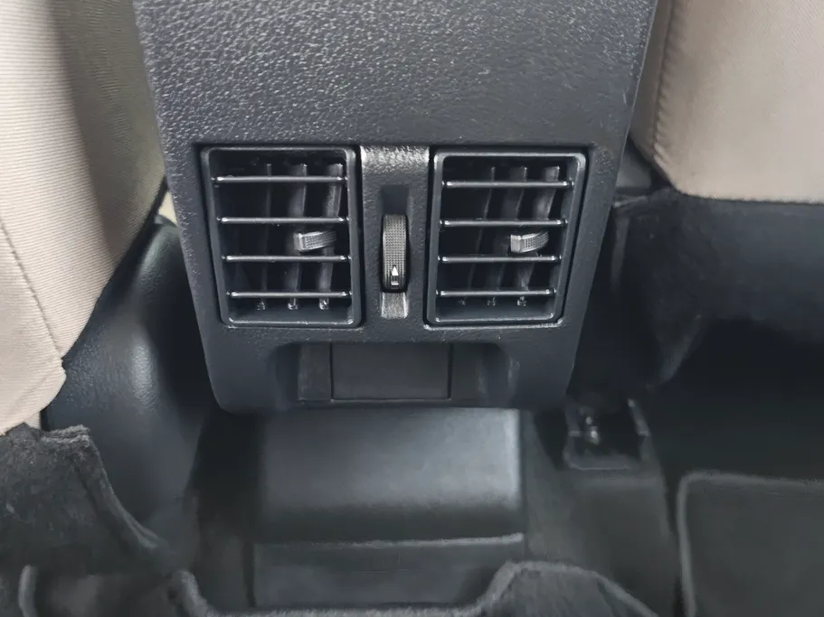 2024 Toyota Yaris  Y 