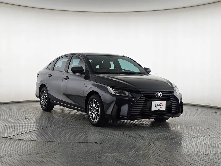 2024 Toyota Yaris  Y 