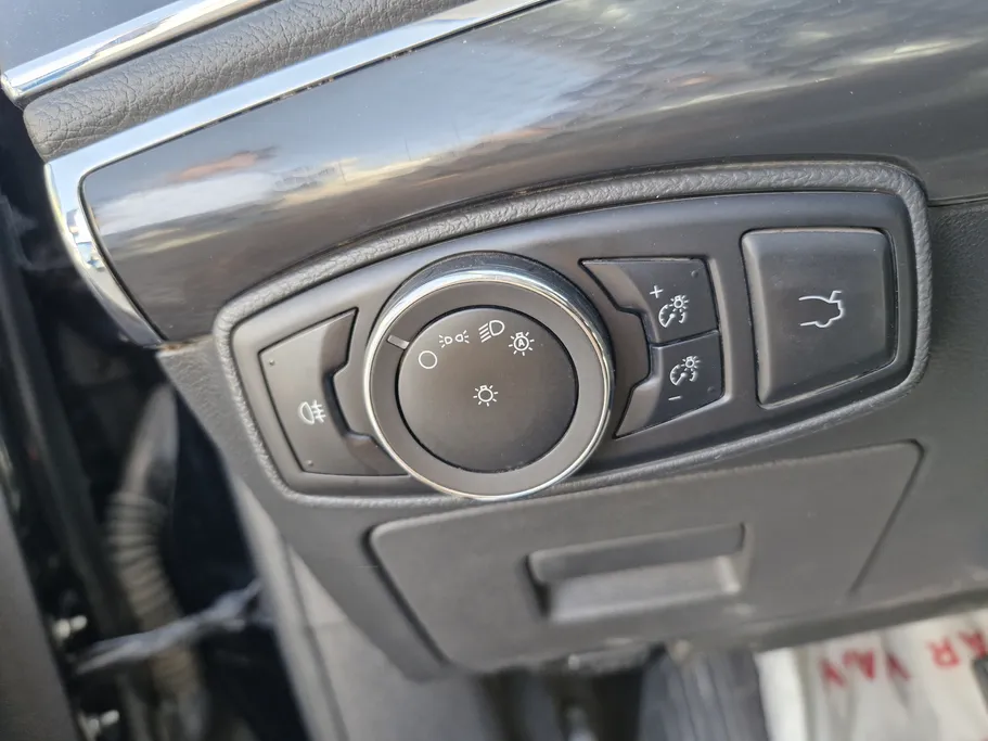 فورد تورس امبيانتي 2020 