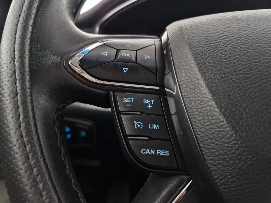 2020 Ford Taurus Ambiente 