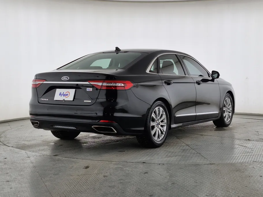 2020 Ford Taurus Ambiente 