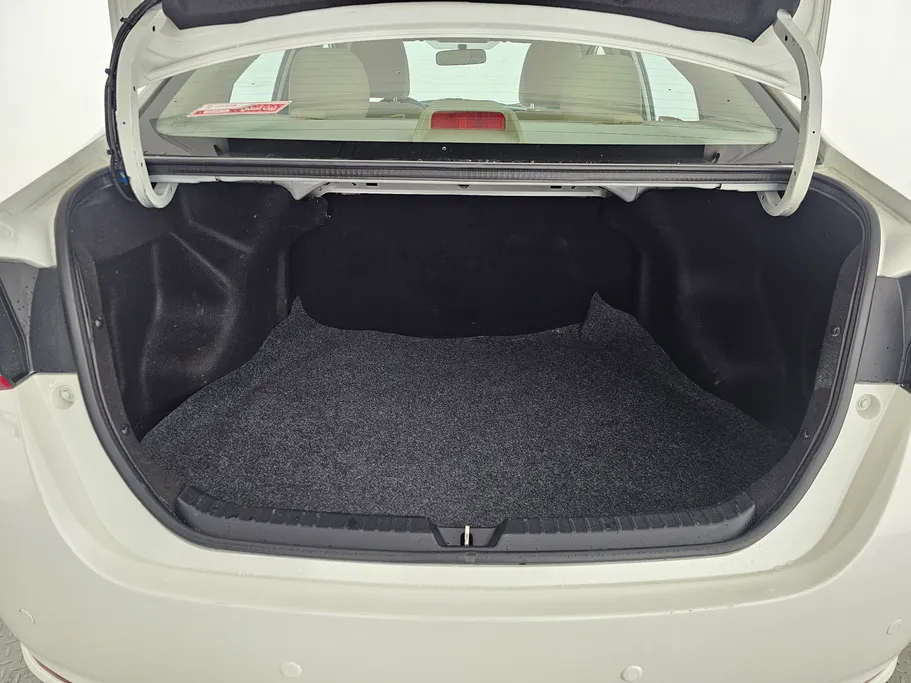 2019 Toyota Yaris  Y 