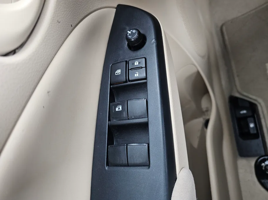 2019 Toyota Yaris  Y 