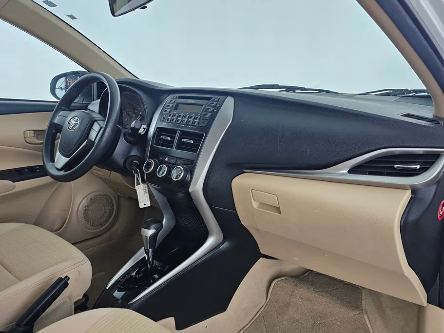 2019 Toyota Yaris  Y 