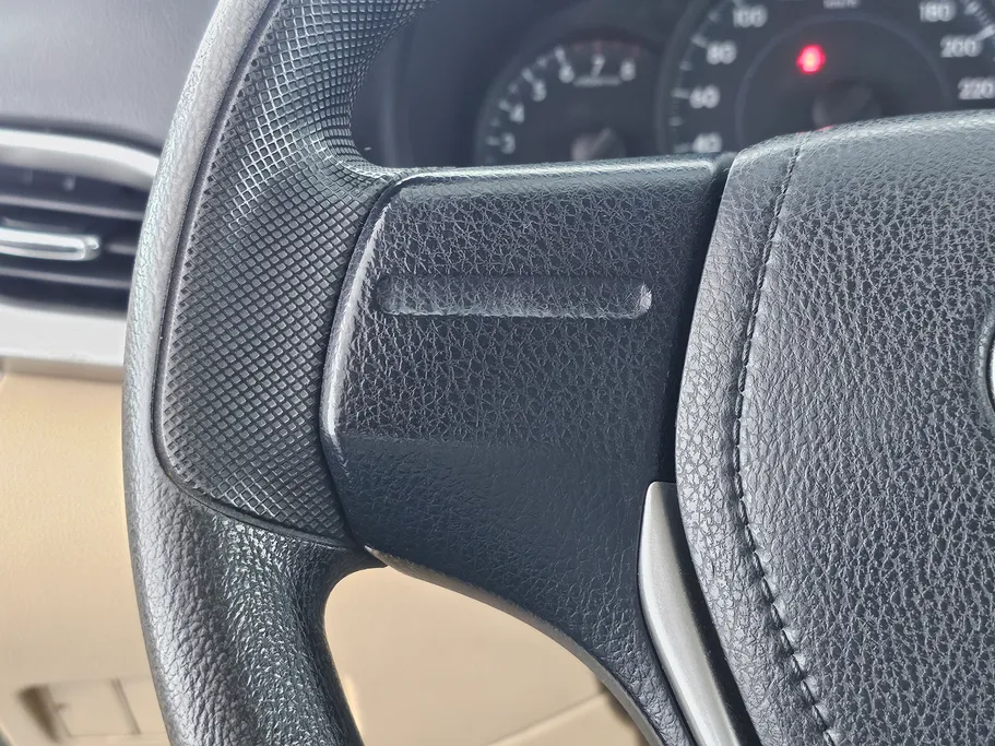 2019 Toyota Yaris  Y 