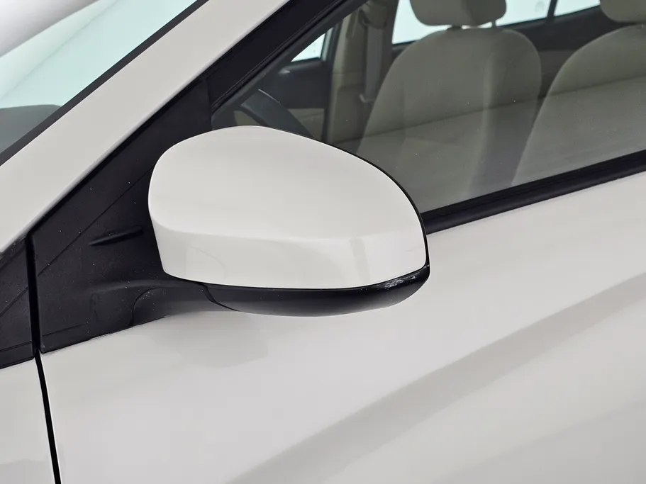 2019 Toyota Yaris  Y 